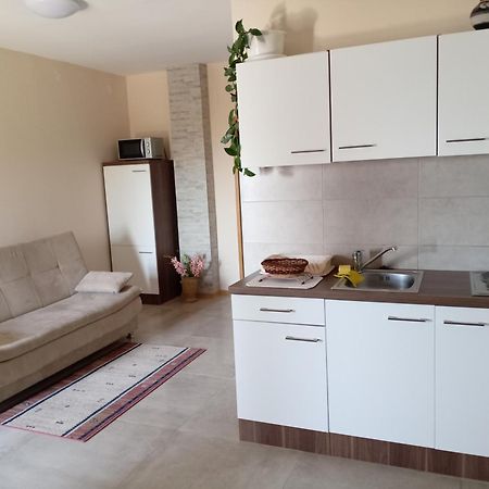 Apartmani Suzana Crikvenica Buitenkant foto