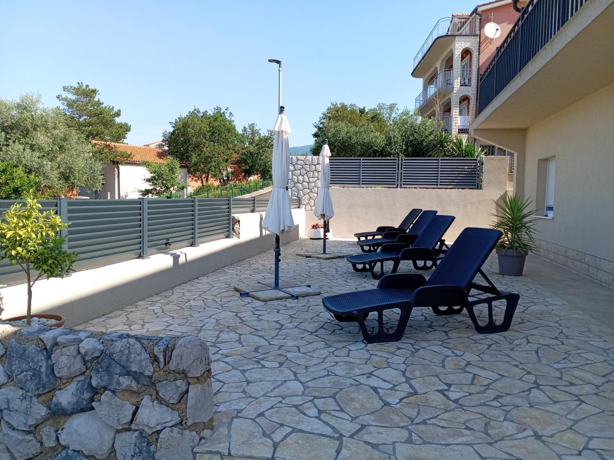 Apartmani Suzana Crikvenica Buitenkant foto