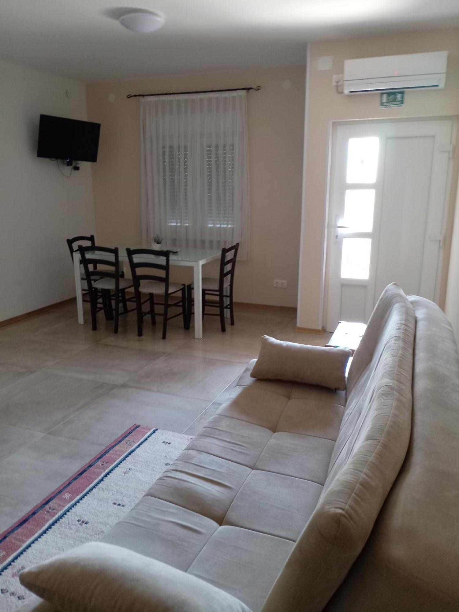 Apartmani Suzana Crikvenica Buitenkant foto